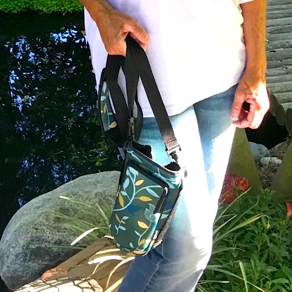 SALE 🌼 Sport Bottle Neoprene Holder Crossbody Extra Large Nature Print New - Picture 13 of 16